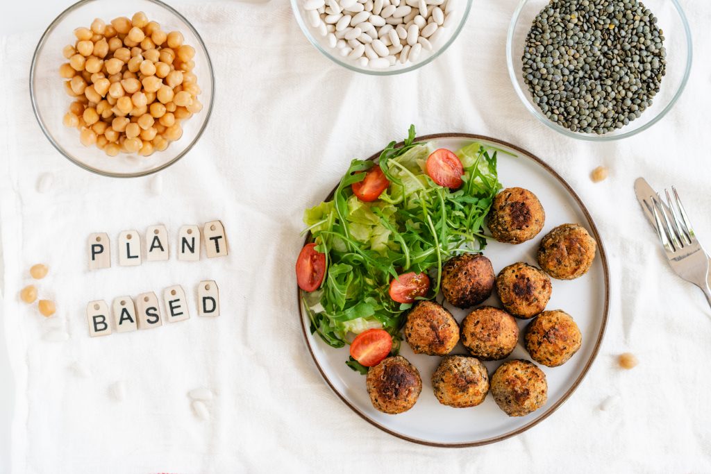 The Plant-Powered Revolution: Why Plant-Based Eating is Taking Over